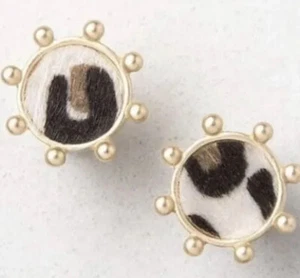 Woman’s Apparel Jewelry Post Animal Hide Leopard Gold Statement  Earrings!🐆 - Picture 1 of 3