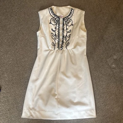 Винтажное белое платье 1960-х с темно-синей вышивкой - Изображение 1 из 4