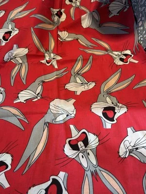 Edredón de algodón vintage Red Bugs Bunny tela Looney Tunes 1 2/3 Y F62 Foto 1 de 4