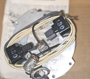 212-0230 ONAN BRUSH RIG passend für 205AJ mit Federn, 214A1 214-0001 Bürsten NOS  - Bild 1 von 10