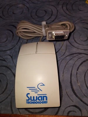 LOGITECH M/N: M-MD14-9F-SW, WHITE, SERIAL, ROLLERBALL, VERY NICE. - Image 1 of 2