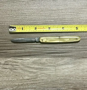 Vintage Mother Of Pearl Handle Folding Pocket Knife 1 Blade USA Maker Unknown - Picture 1 of 5