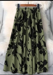 Women's 8/10 Med Stretch Floral Fall Maxi Skirt Black Green Autumn Fall Leaves - Picture 1 of 5