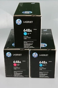 SET 3 ORIGINAL FACTORY SEALED HP 648A HP CE263A Magenta CE261A Cyan TONER Neu - Bild 1 von 1