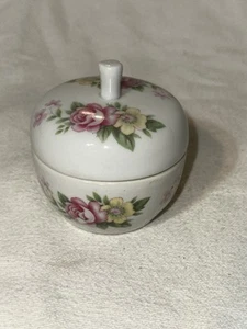 VTG Round shaped trinket or pill box yellow and pink roses Granny Cottage Core - Picture 1 of 11