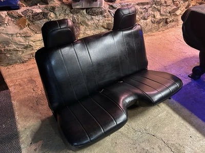 1984-88 TOYOTA PICKUP black VINYL BENCH SEAT - Image 1 of 4