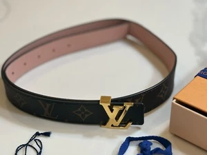 Women’s Louis Vuitton belt- reversible - Picture 1 of 4