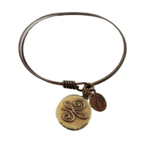 Quinn Copper Bangle Gold Tone Wire Wrap Charm Swirl Logo Disc Round  - Picture 1 of 7