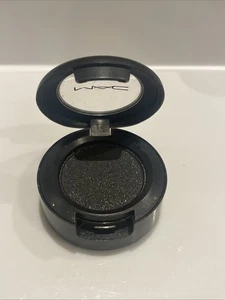MAC Eye Shadow Fard A Paupieres - Black Tied Velvet - 0.05 OZ/1.5g New - Picture 1 of 3