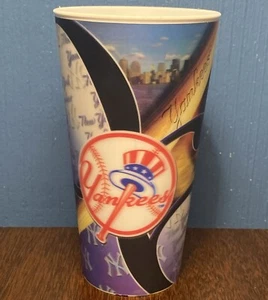 VINTAGE New York Yankees Baseball Lenticular Beverage Cup MLB Hologram 2006 Y2K - Picture 1 of 9