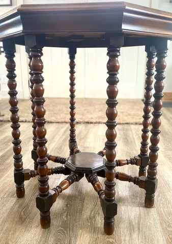 Vintage 8 legged Octogonal Spindle Legs Spider Table FREE SHIPPING Cover