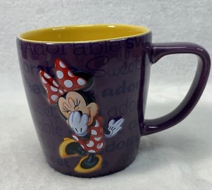 Taza de café 3D púrpura Minnie Mouse de los parques de Disney World auténtica NUNCA USADA - Imagen 1 de 8