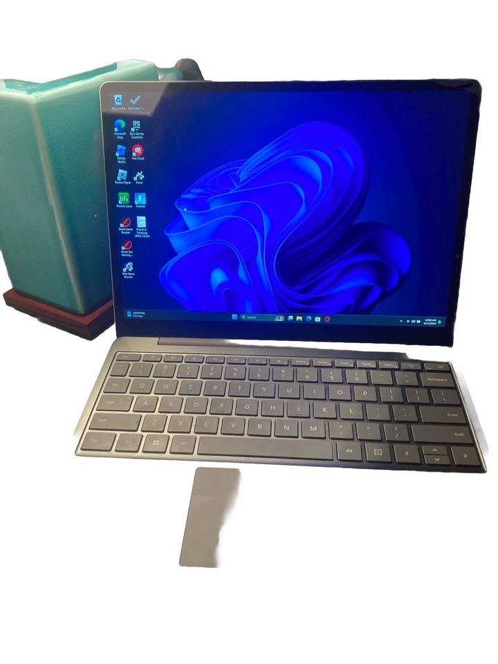 Microsoft Surface 2 64GB, Wi-Fi, 10.6in - Magnesium - Image 1 of 3