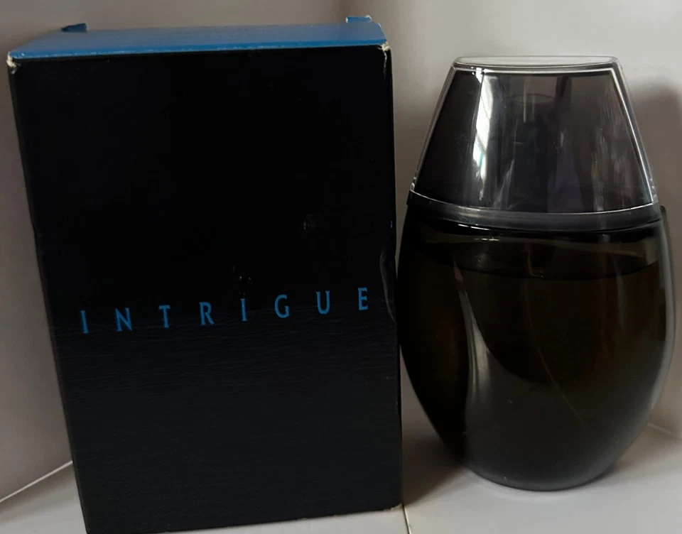 雅芳 Intrigue 男士香水喷雾 3.4 液量盎司全新带盒 — 第 1/1 张图片