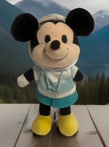 Muñeco de peluche posable Mickey Mouse de los parques de Disney NuiMO 7"" con traje - Imagen 1 de 6