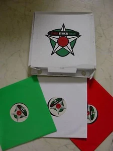 ITALO STRIKES BACK 3 MX in PIZZA PAPPSCHACHTEL!!!!! - Foto 1 di 3
