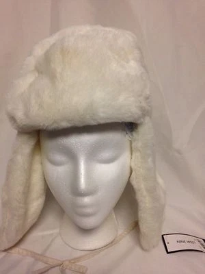 Nine West 人造毛皮飞行员捕手帽子 均码 #3697 奶油色 全新带标签 — 第 1/2 张图片