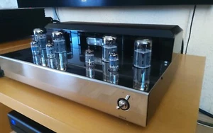 CR Developments LTD Romulus P1, amplificador de potencia de tubos - Imagen 1 de 16