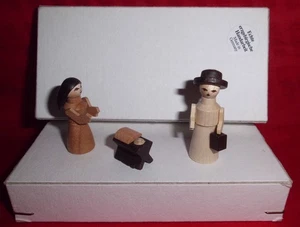 Krippenfiguren☆Miniatur☆Holz natur☆Maria,Josef+Jesuskind☆Höhe=3-4 cm☆Erzgebirge - Bild 1 von 5