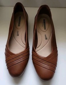 Clarks Juliet Petra Leather Slip-On Low Pumps Size 6.5M - Picture 1 of 10