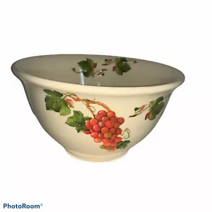 Vintage Teleflora Bowl Red Grapes and Leaves Pattern Made In Portugal 1984 - Picture 1 of 10