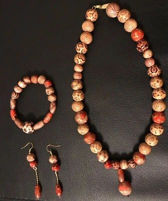 Handgefertigtes Holzschmuckset 1: Kette, Armband, Ohrring, Afrikanisches Design - Bild 1 von 4