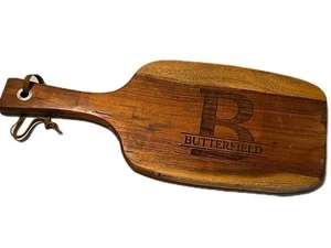 Tabla de cortar charcutería de madera de acacia grabada personalizada grande con mango - Imagen 1 de 5