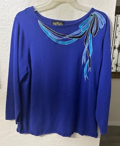 Maglione vintage Bob Mackie indossabile arte blu disegno nastro ricamato taglia 1X - Foto 1 di 5