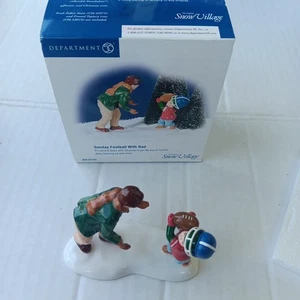 Departamento 56 DOMINGO FÚTBOL CON PAPÁ 56.55143 Snow Village Deportes DEPARTAMENTO Decoración - Imagen 1 de 12