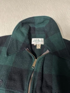 Vintage LL Bean Mackinaw Wool Flannel Plaid Cruiser Jacket Med Black Green 1970s - Picture 1 of 12