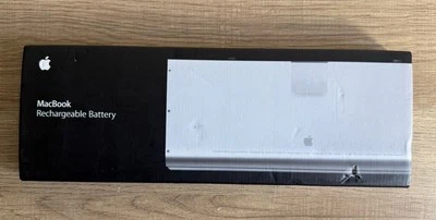 Apple Model A1260 MacBook Rechargeable Battery MB771LL/A - Image 1 of 4