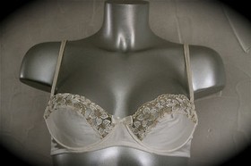 Luxurious Champagne Silk Lace Bra LISE CHARMEL 85B US 32B Val 125&euro;