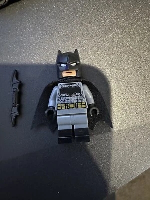 Lego BVS Batman Minifigure SH218 - Image 1 of 2