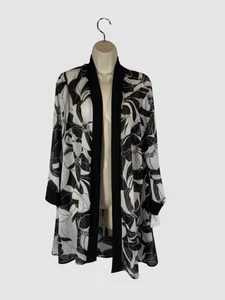 R&M Richards Women's Black/White Floral-Print Jacket Size 16W - Picture 1 of 2