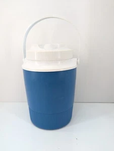 Vintage Rubbermaid Gott Corporation Model 1502 Half Gallon Water Jug - Picture 1 of 7