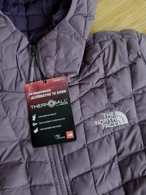 NWT NORTHFACE $220  Womens Thermoball Hoodie  Jacket   PLUM  100% AUTHENTIC! - Image 1 of 4