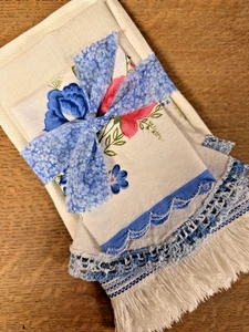 Paquete de 4 bordados vintage, toalla de té, pañuelo, tapete inspiración en AZUL - Imagen 1 de 7