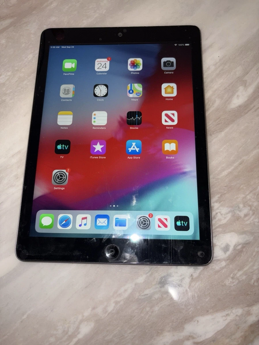 Preços baixos em Apple iPad Air (1st Generation) Wi-Fi 128 GB