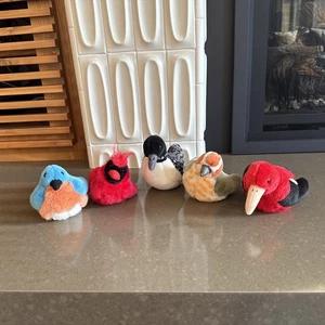 Menge 5 Plüsch Vögel realistisch mit Geräuschen Vintage K & M international - Bild 1 von 5