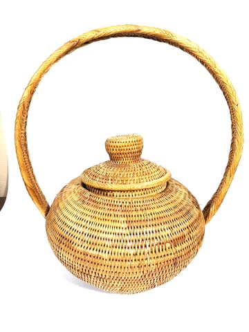 Woven Storage Basket ethnic Tribal Papua New Guinea Handled Lidded Brown Cover