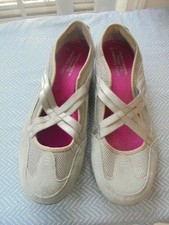 skechers relaxed fit plata