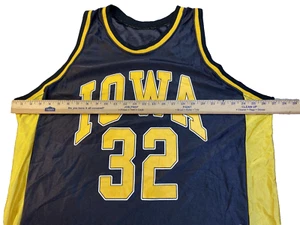 Vintage 1980s/90s Iowa Hawkeyes Dodger 2XL NCAA Basketball Jersey # 32 - Picture 1 of 9