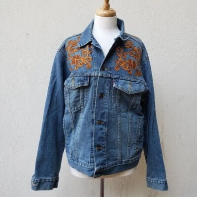 Chaqueta vaquera de camionero de mezclilla bordada para mujer Levi's manga larga azul talla M Foto 1 de 4