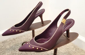 LOUIS VUITTON Burgundy Leather Contrast Stitch Spiked Slingback Pumps NIB - 38.5 - Picture 1 of 7