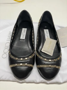 Zapatos planos de ballet Jimmy Choo negros dorados con tachuelas para mujer talla 7 37 sin cordones de cuero - Imagen 1 de 10
