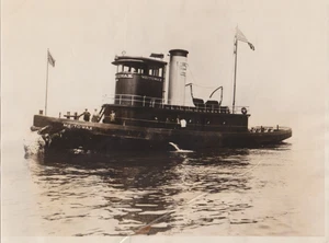 1927 Press Photo New Oil Powered Tugboat Meitowax for Long Island Railroad - Picture 1 of 2
