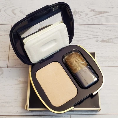 Vintage Avon True Color Powder Blush PEARL (W1) Compact Discontinued .22 Oz - Image 1 of 4