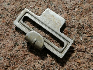 WW2 Original German Army Uniform Aluminum Hook for Belt Buckle (1723) - Picture 1 of 6