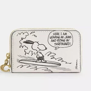COACH Peanuts Snoopy Small Zip Around Card Case  Newspaper Print from JAPAN new - Picture 1 of 12