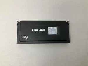 Tarjeta Ranura Intel Pentium ii 80523PY450512PE SL2U7 450MHz Retro Vintage CPU Malaya - Imagen 1 de 9